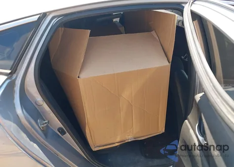 2019 Honda Civic Sport z USA, uszkodzony, nr VIN 19XFC2F88KE031114